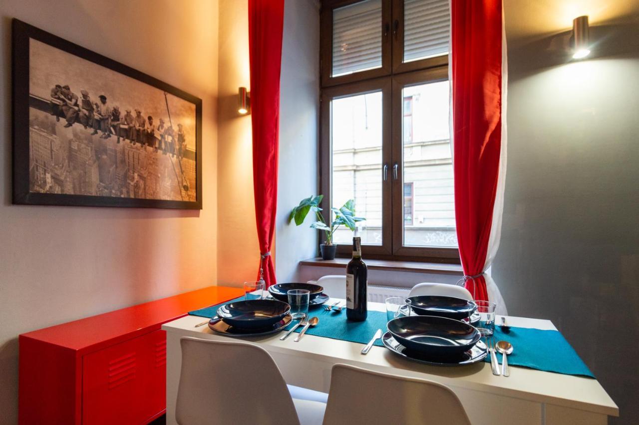 Lilly Apartment Main Train Station Old Town By The Castle Suites Krasków Exterior foto