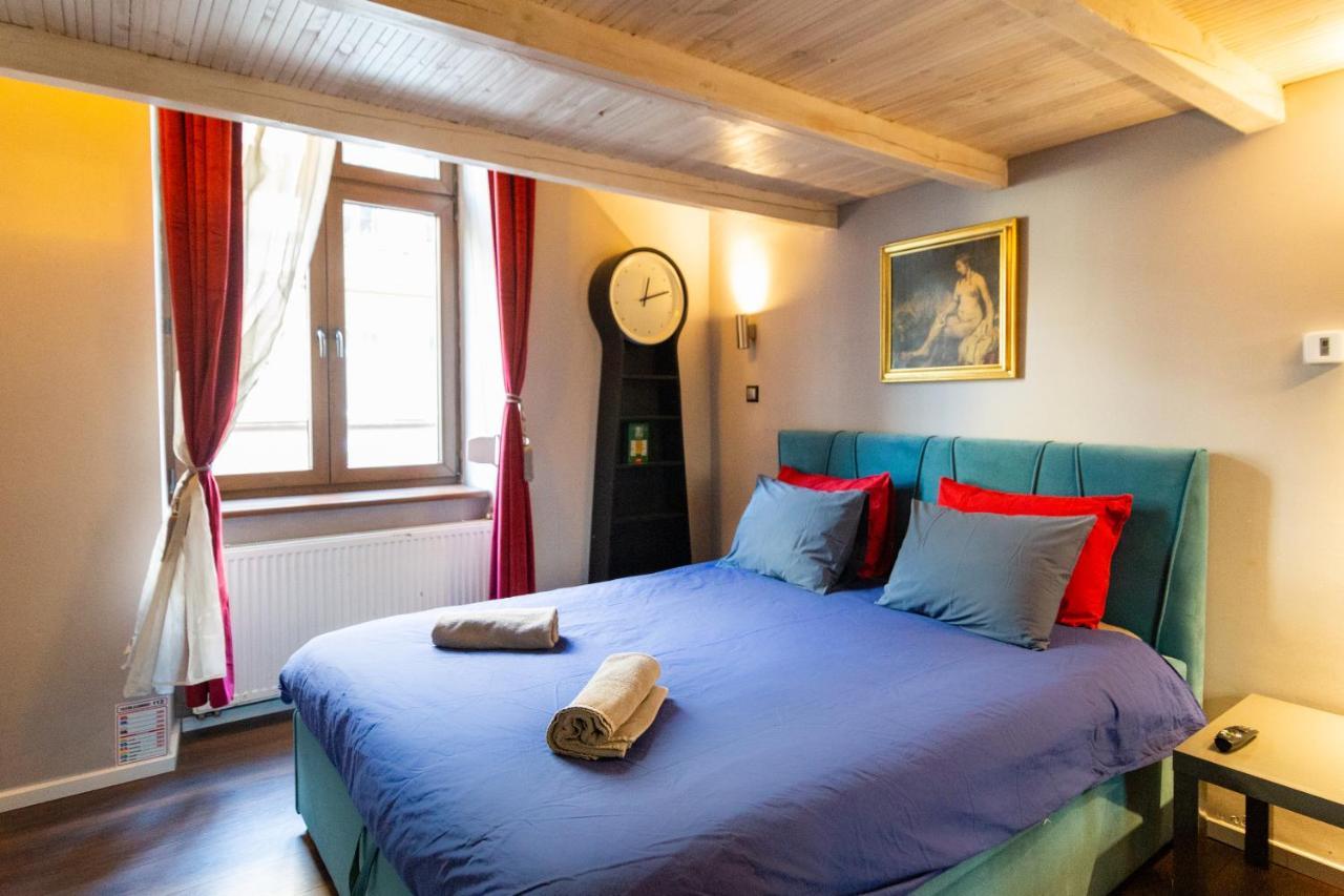 Lilly Apartment Main Train Station Old Town By The Castle Suites Krasków Exterior foto